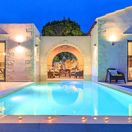 Villa Vardis Heated Pool Vryses エクステリア 写真