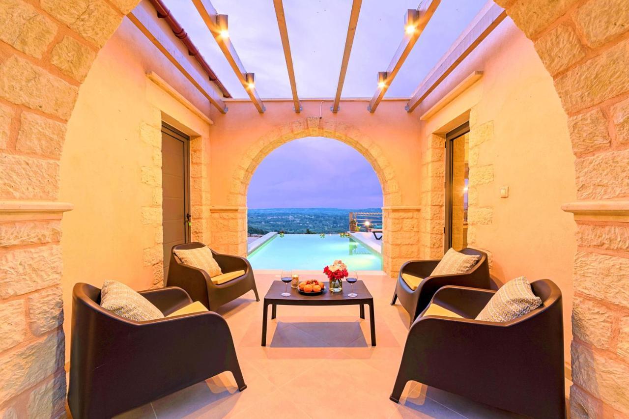 Villa Vardis Heated Pool Vryses エクステリア 写真
